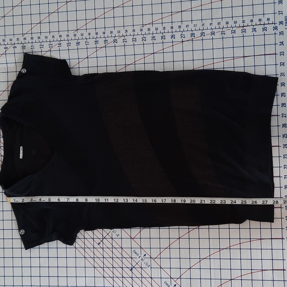 lululemon wet•DRY•warm Top - Picture 4 of 6